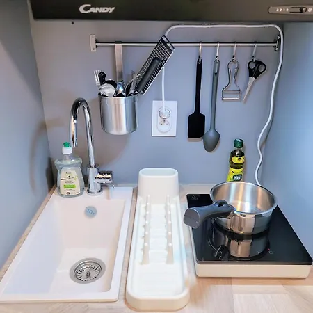 Cosy, Rénové, Bien Situé, Parking Privé